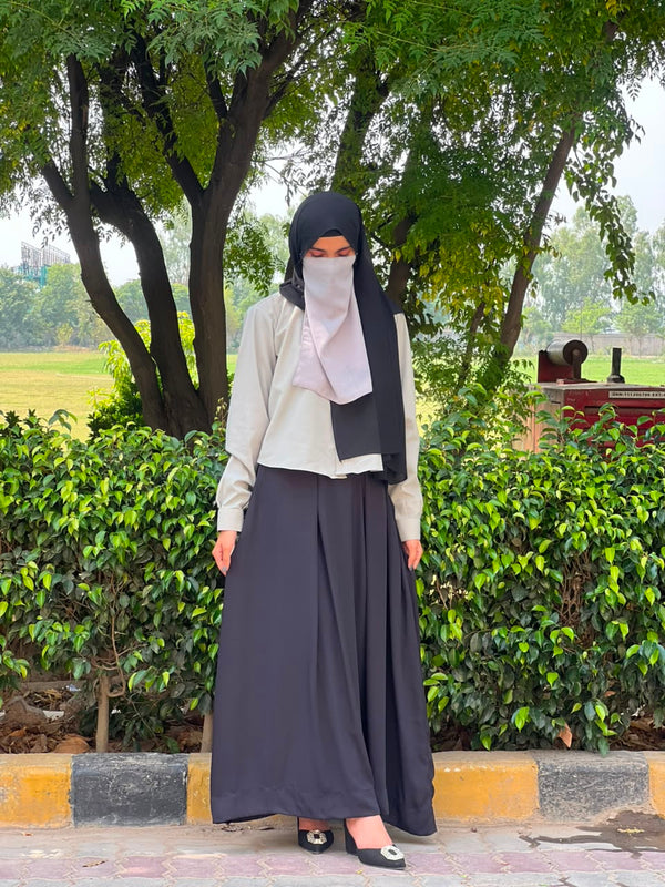 BOSSY SKIRT /SHIRT